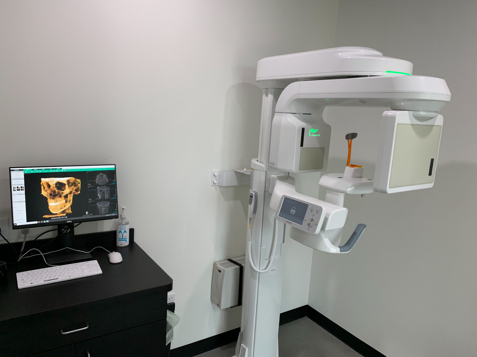 Green CBCT 3D XRays CBCT 3D Xrays Orthodontics